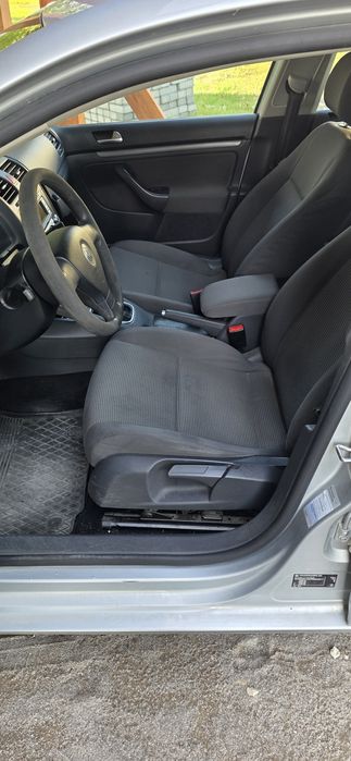 Golf v 1.9tdi Klima hak