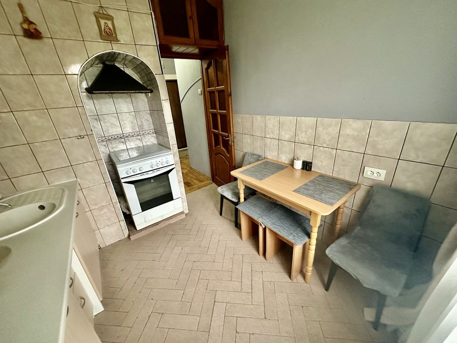 Оренда квартири  Сихіський р-н. 2 кімнати