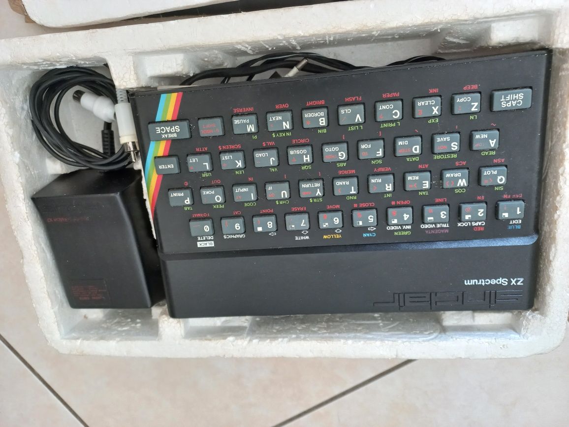 ZX SPECTRUM 38K com jogos