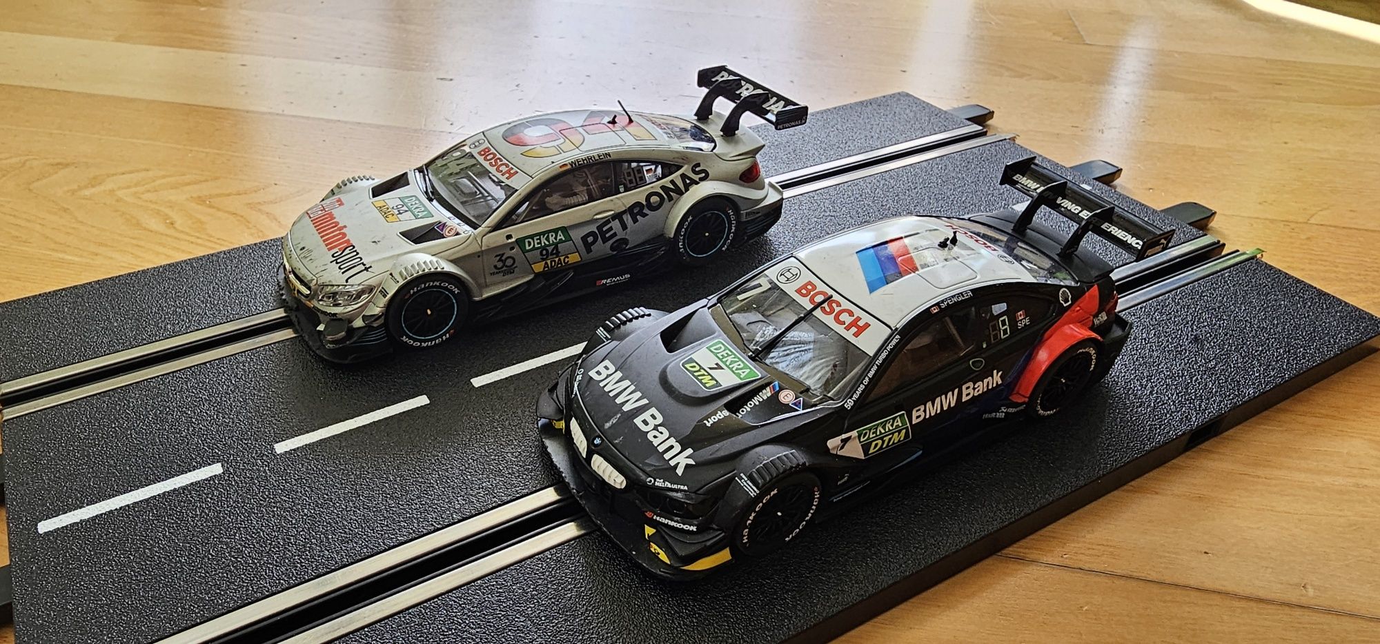 BMW, Mercedes Carrera digital 132 DTM