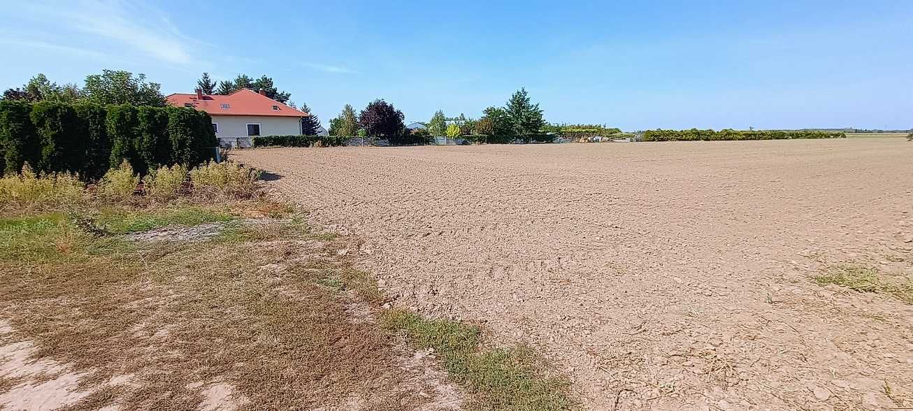 Działka Inwestycyjnej z Potencjałem na Wymarzony Dom