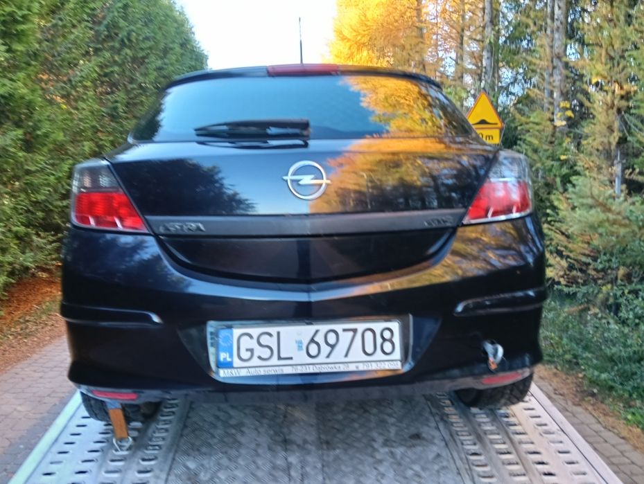 Opel Astra H GTC 1.9 CDTI 2005r