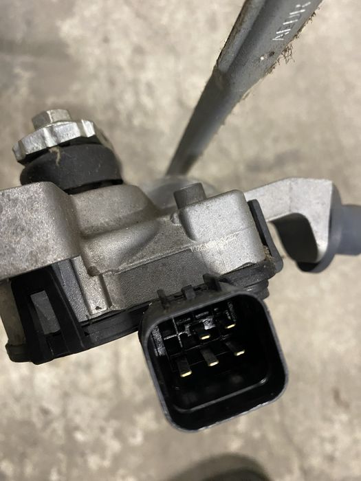 Трапеція двідників 98100-G2000 Hyundai Ioniq 1.6 Hybrid