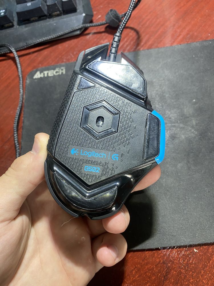 Продам мишу Logitech G502