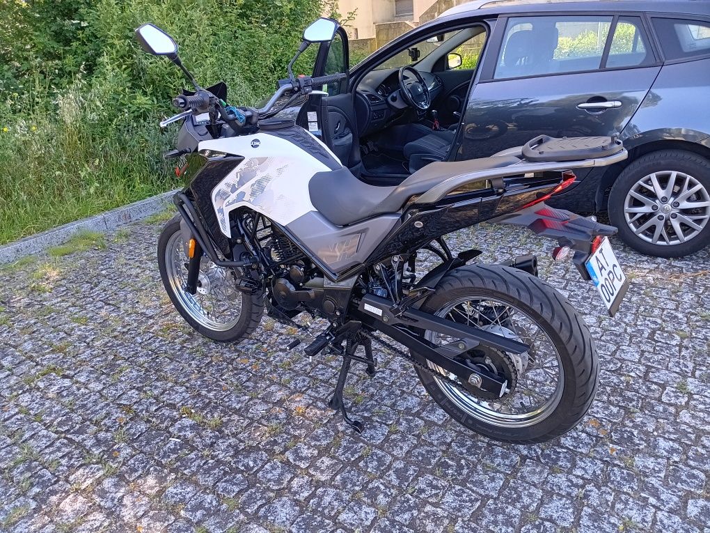 SYM NHT 125 igual a nova