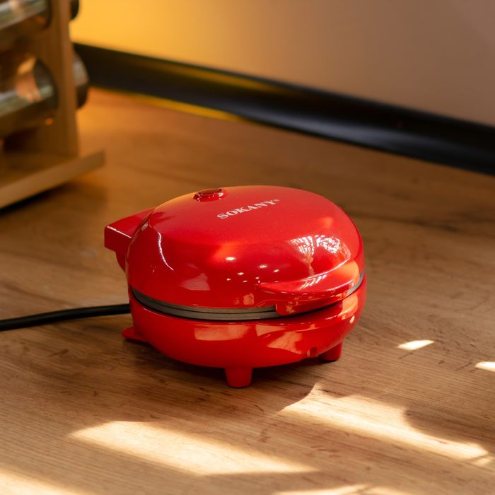 Вафельниця у формі машинки