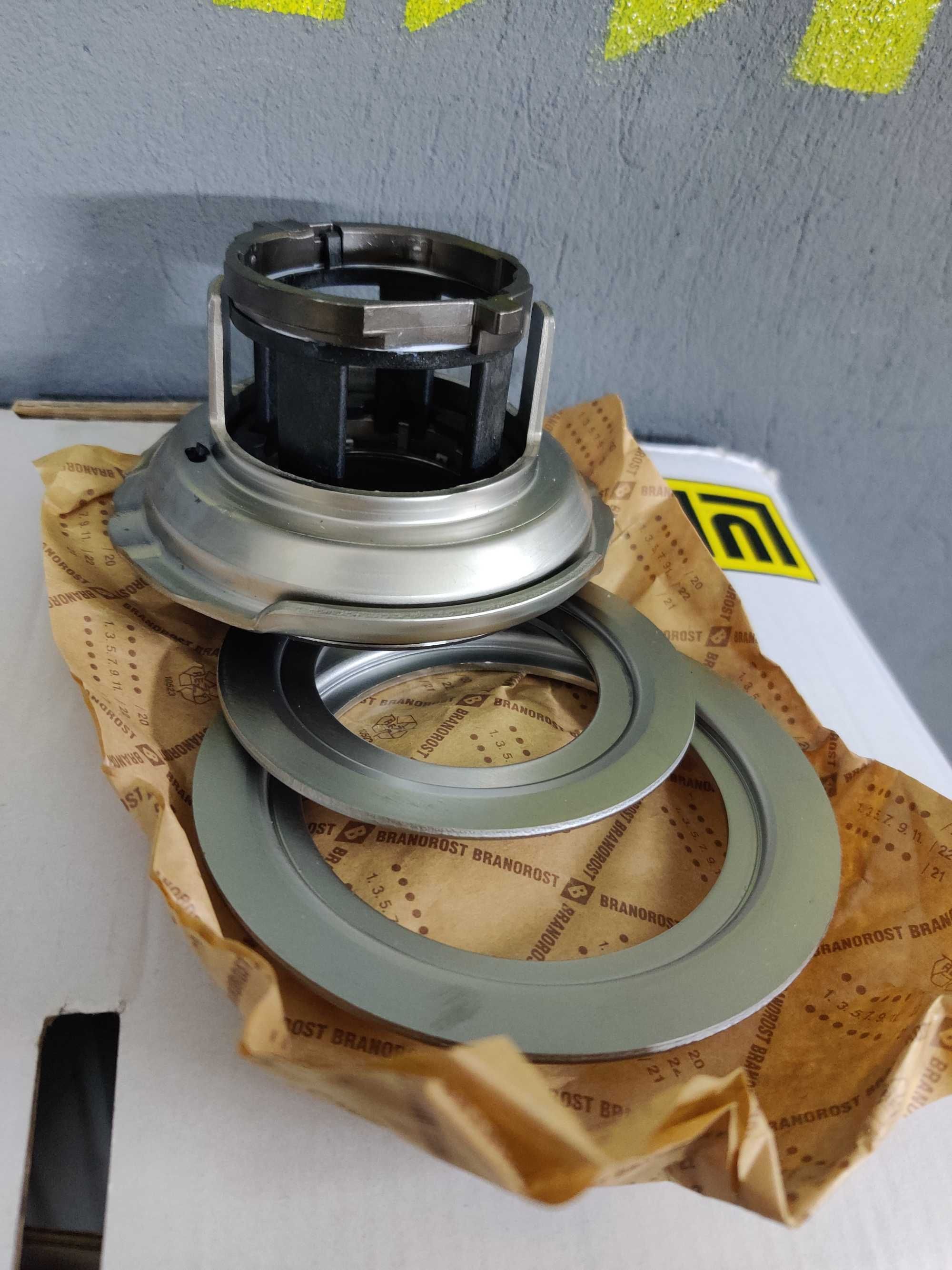 Комплект зчеплення POWERSHIFT/Комплект сцепления FORD FOCUS.POWERSHIFT