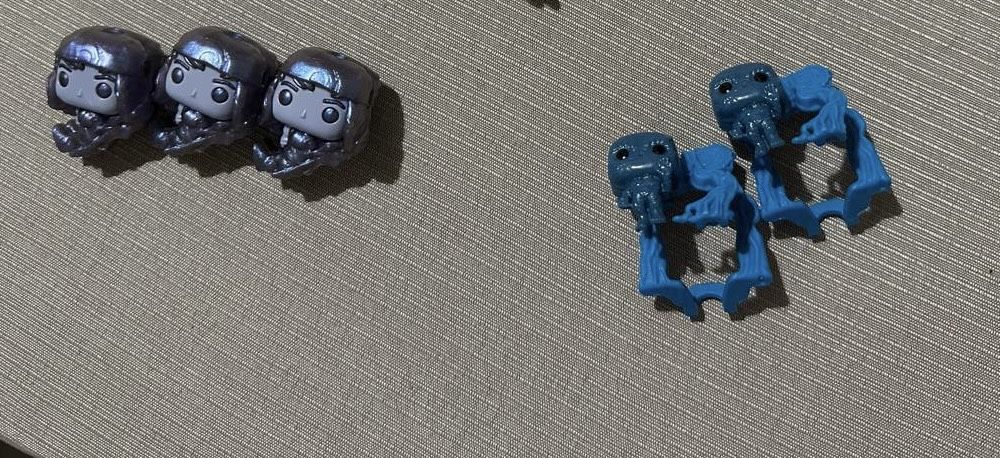 дивні дива фігурки