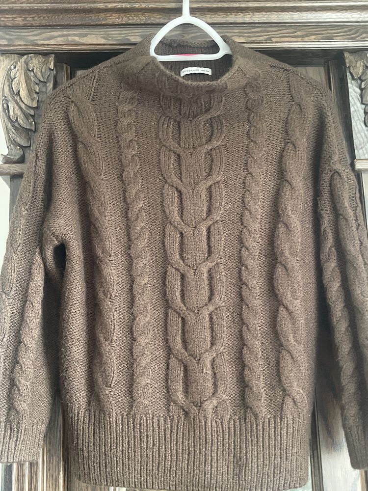 Sweter dziewczęcy brązowy Reserved 146