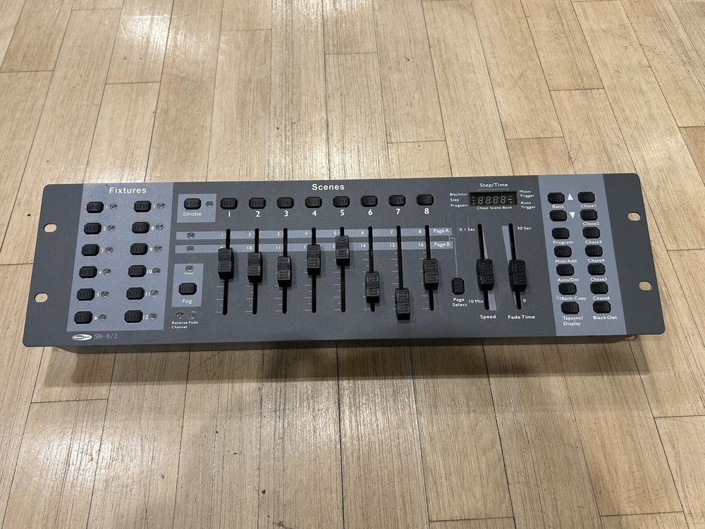 Kontroler DMX Showtec SM-8/2