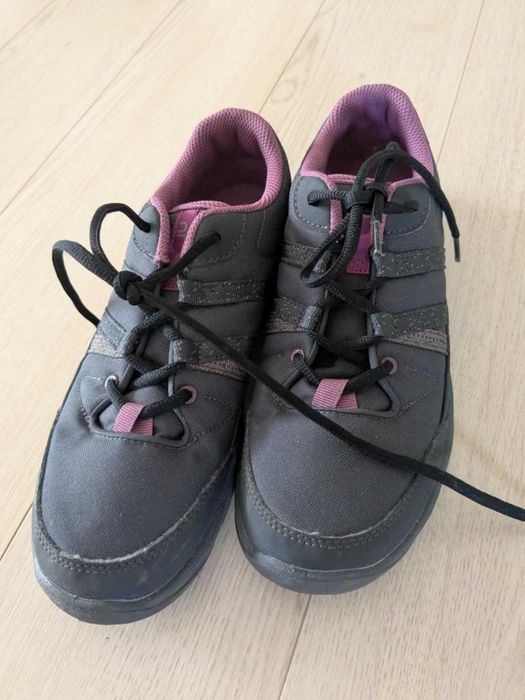 Buty Decathlon 34 35 36 Stan Bardzo dobry Szary, różowy