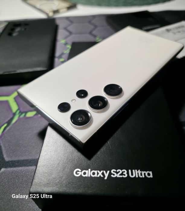 Samsung S23 Ultra, stan idealny. Mega dodatki.