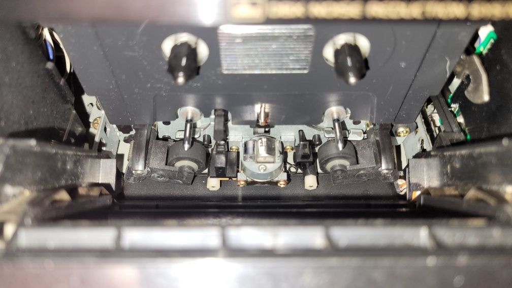 Топова подвійна кассетна дека Teac W-990RX