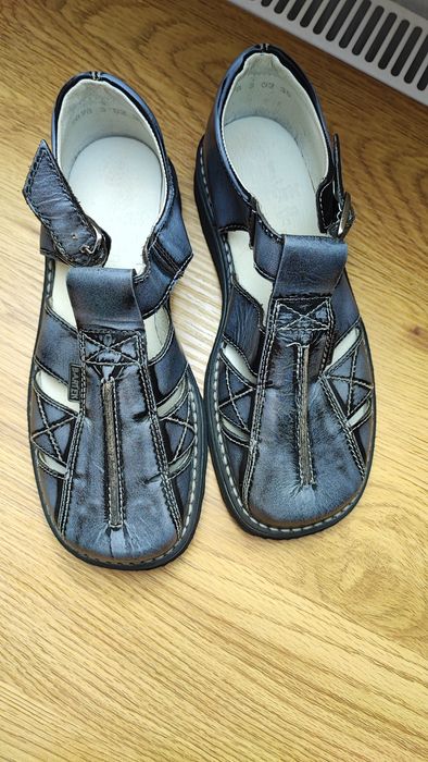 Młodzieżowe sandałki chłopięce Bartek