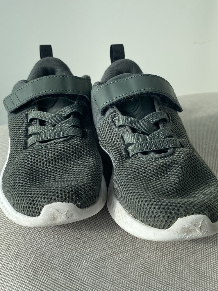 Buty PUMA soft foam+, lekkie, przewiewne, rozm. 30