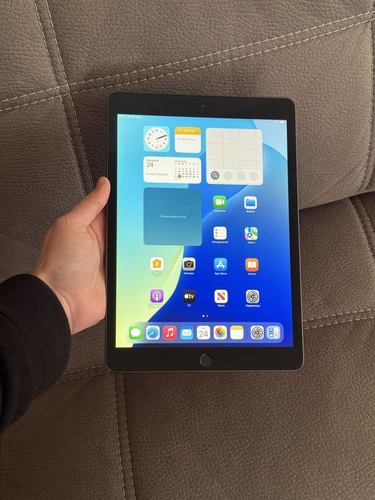 iPad 7 32Gb 10.2 Wi-Fi Space Grey  Apple Планшет ІДЕАЛ стан