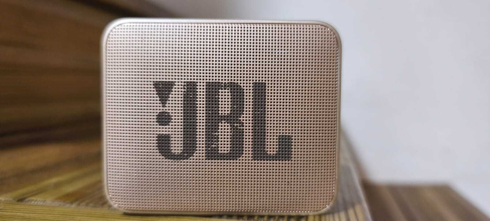 Coluna Portátil Bluetooth JBL GO