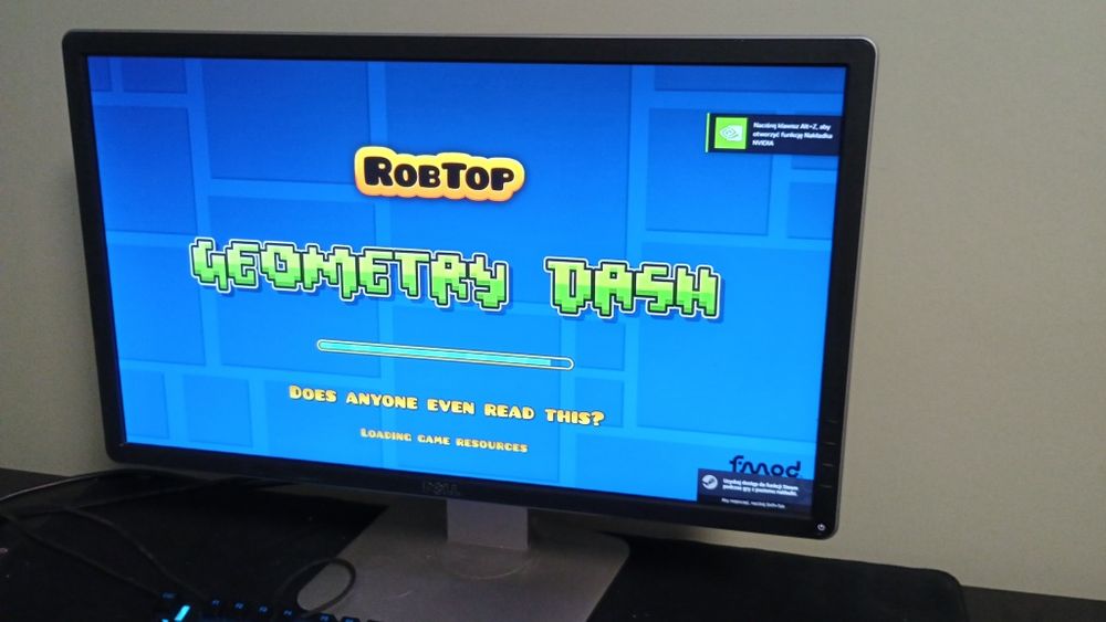 Monitor Dell 23 cale ( 51 x 29 cm)