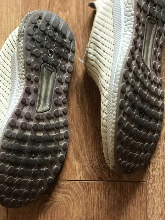 Кроссовки летние