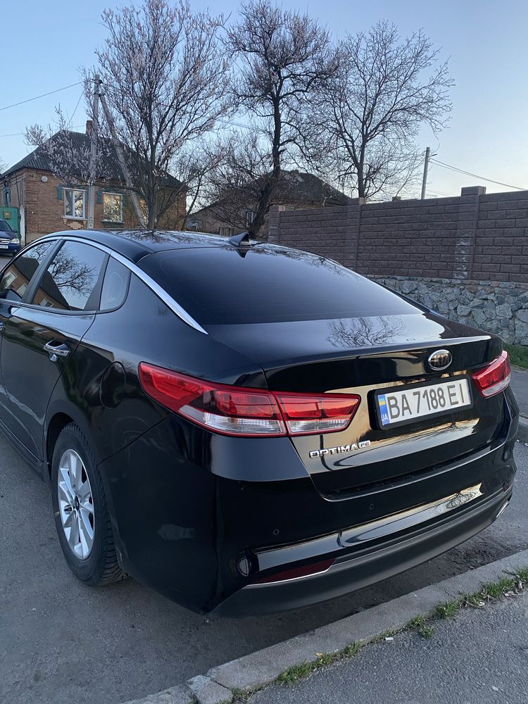 Kia optima  2017