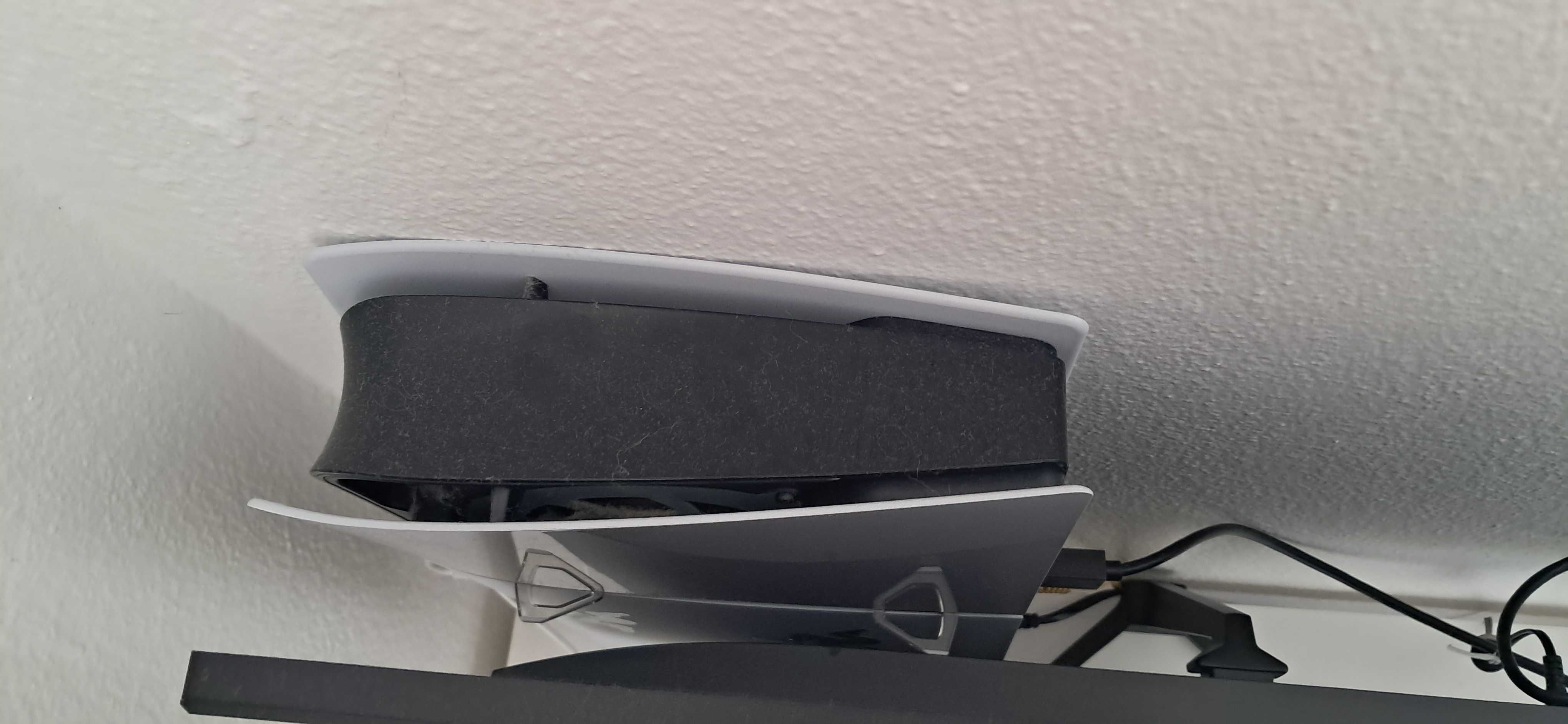 Vendo ou troco uma ps5, um monitor 244hz, uns fones razer e um comando