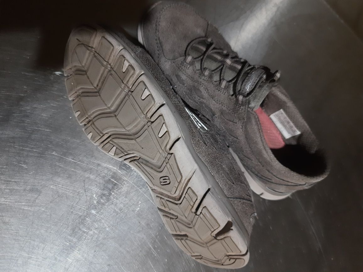 Skechers Кросівки  23 см.