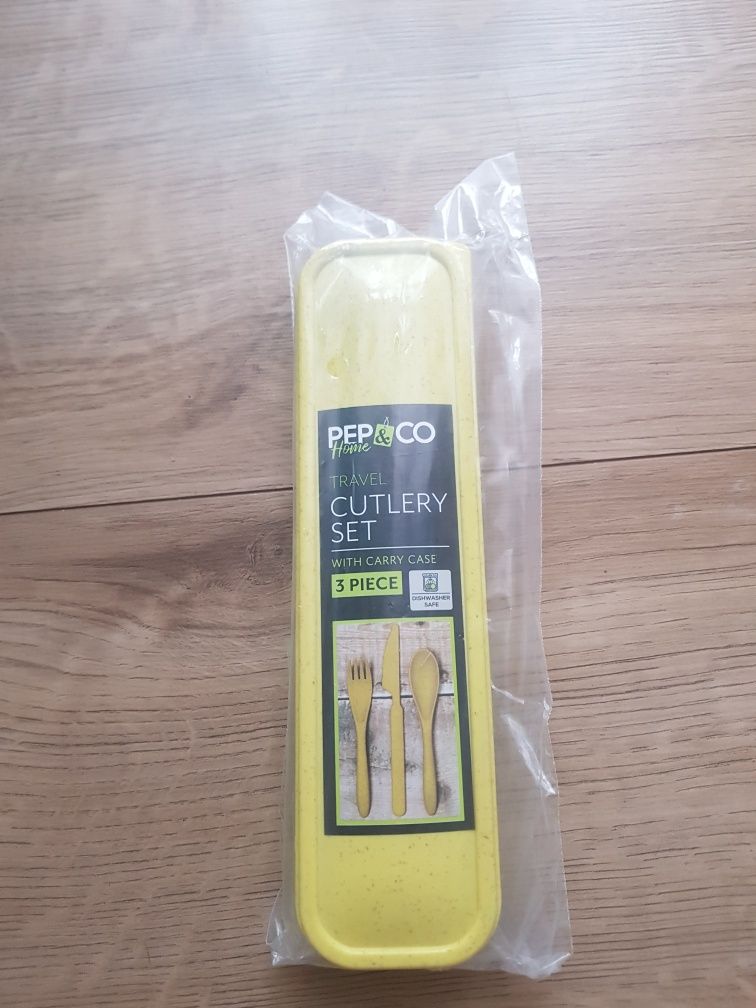 Nowy zestaw plastikowych sztućców Pepco
