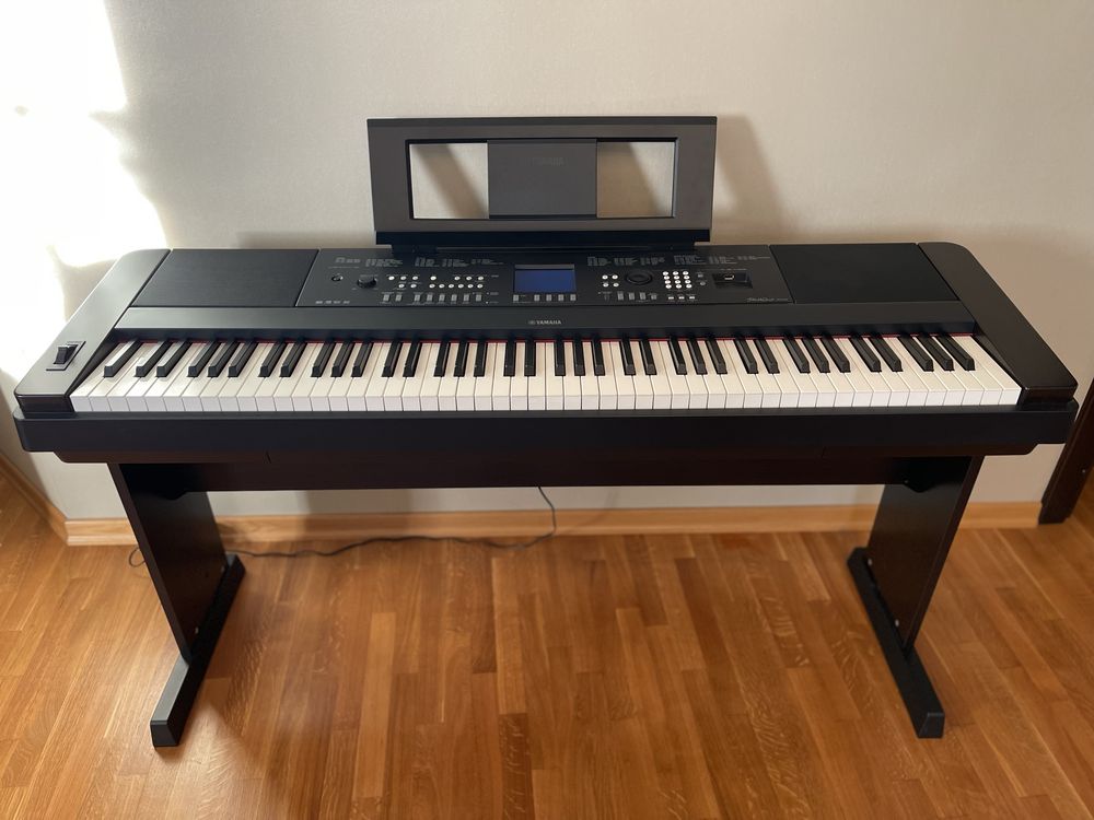 Цифрове піаніно Yamaha DGX-650В