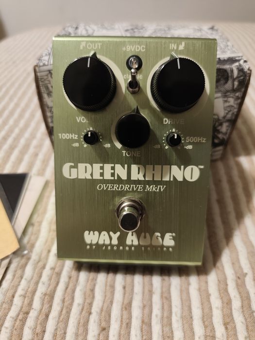 Pedal way huge green rhino
