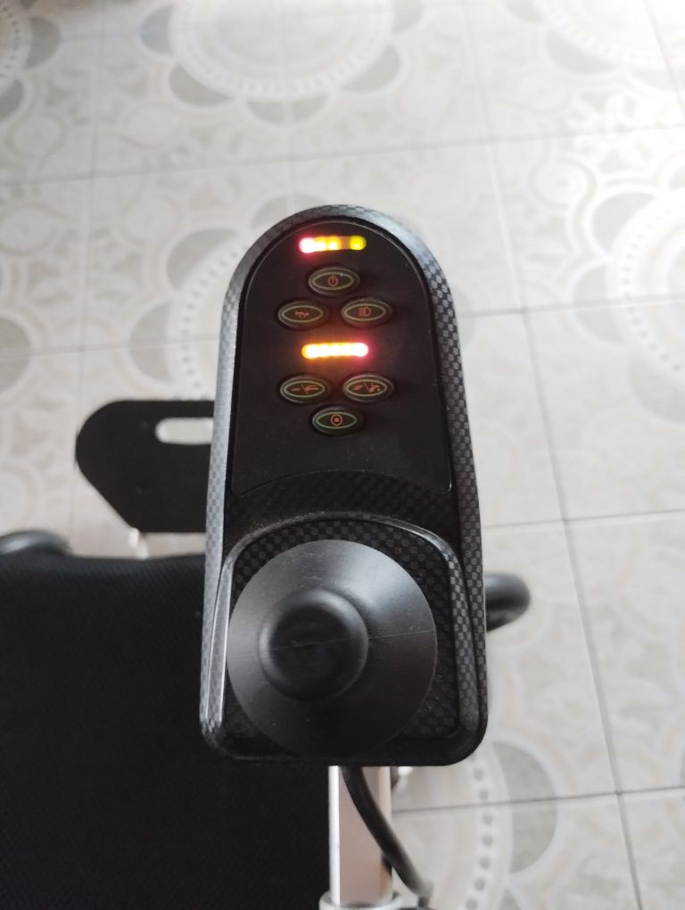 Wózek inwalidzki elektryczny Airwheel H3S