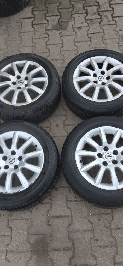Felgi z oponami R 16 205x55. Opel astra