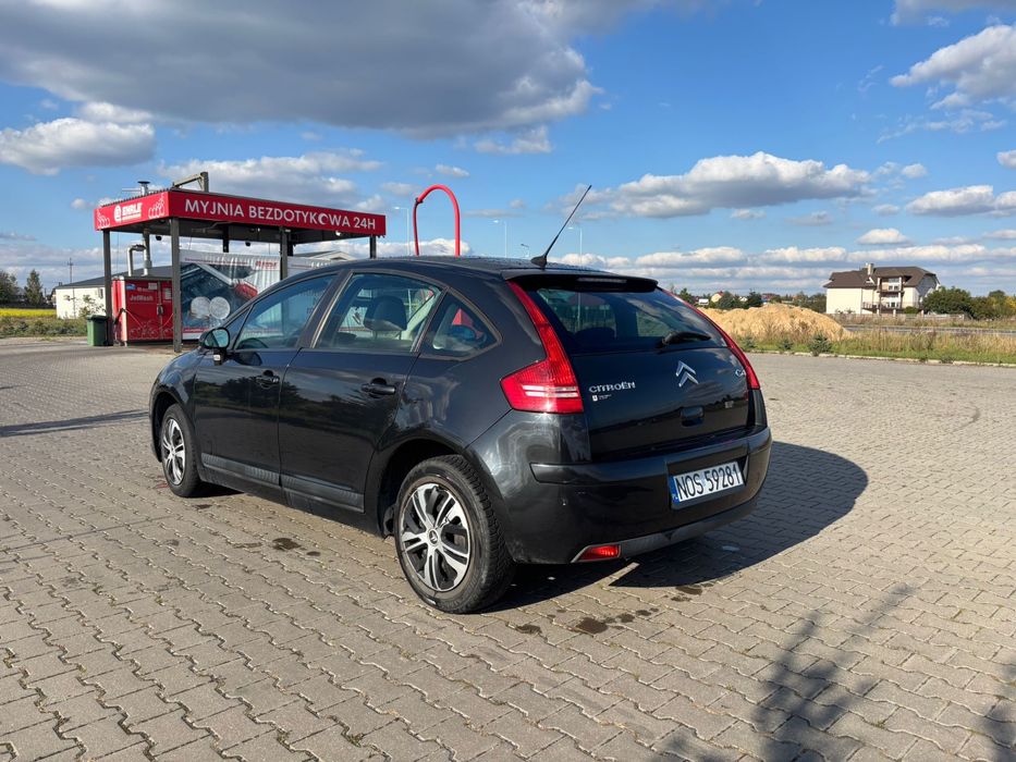 Citroen C4 – 2006 r., 1.6 diesel, czarny, dach panoramiczny