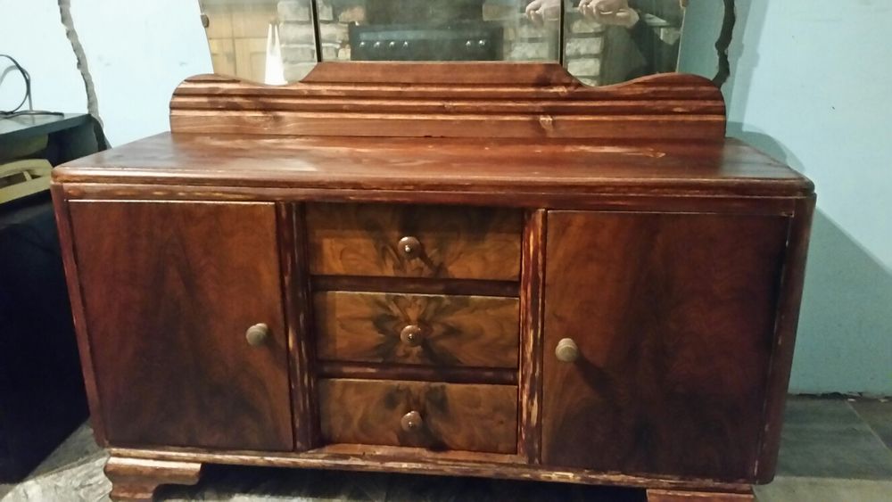 Przedwojenna toaletka