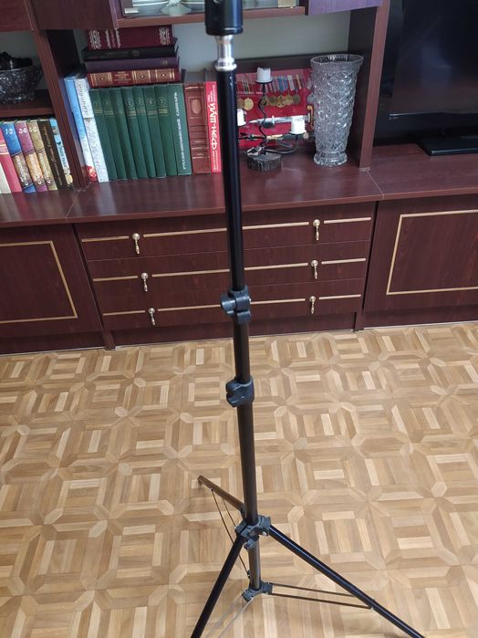 Штатив для фотоаппарата трипод для фото-, видеокамеры и телефона 2 м