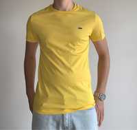 T-Shirt Lacoste decote redondo em jersey algodão pima unicolor amarela