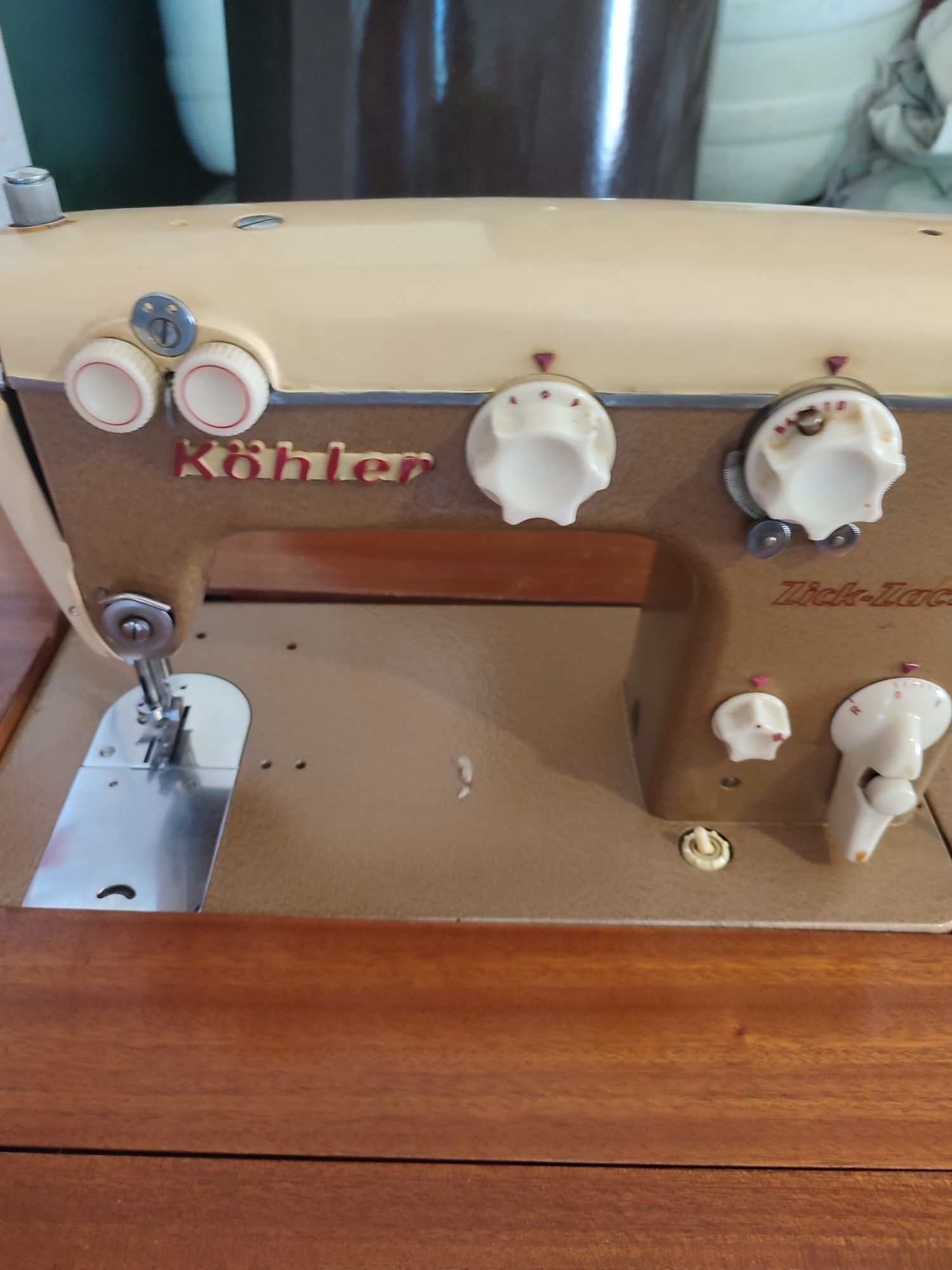 Машинка швейная ножная привезена с Германии в 60 х годах