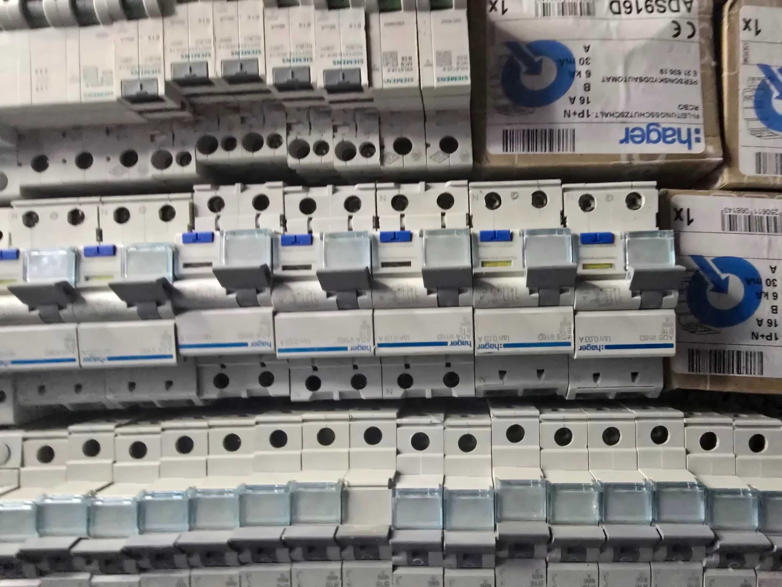 osprzęt elektryczny do rozdzielni