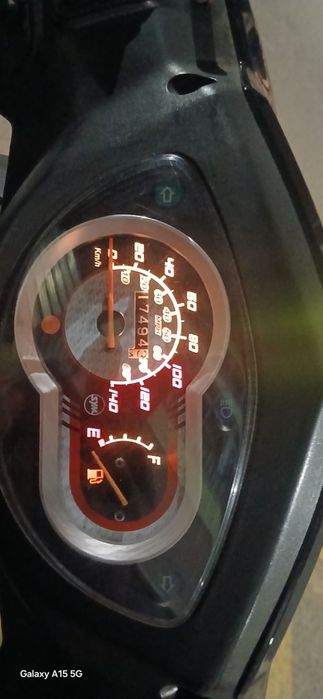 Sym 125cc 28/12/2022 com 17mil km troco