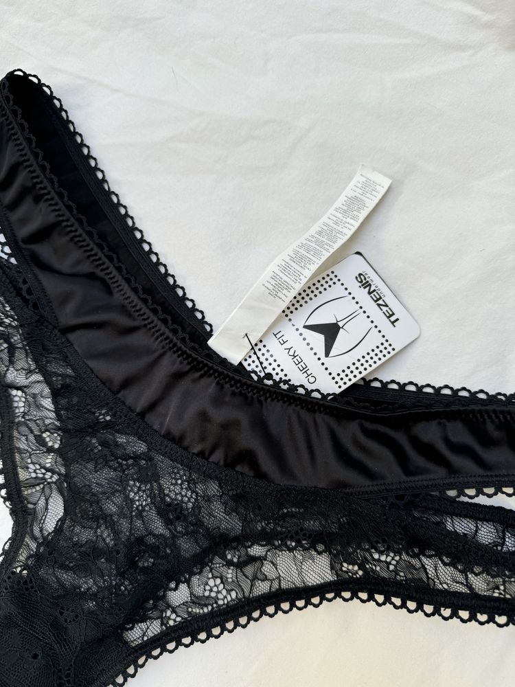 Nowe Tezenis stringi czarne L z koronką satyną na biodra
