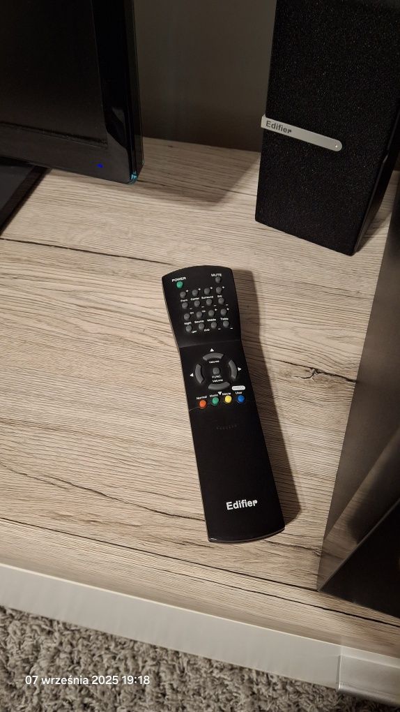 Edifier DA5000. 5.1, subwoofer i 5 głośników. Stan bardzo dobry.