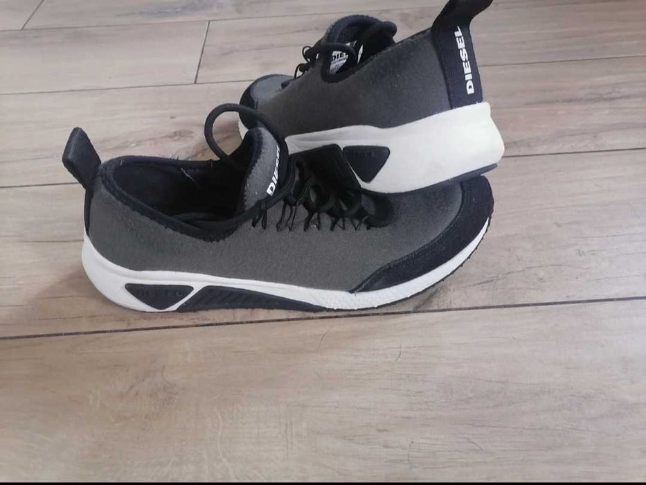 Adidasy diesel r.39