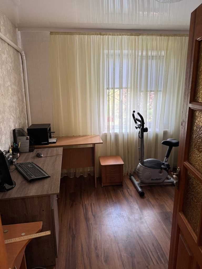 Будинок з окремим двором в с. Божківське, є кадастр і приватизація!