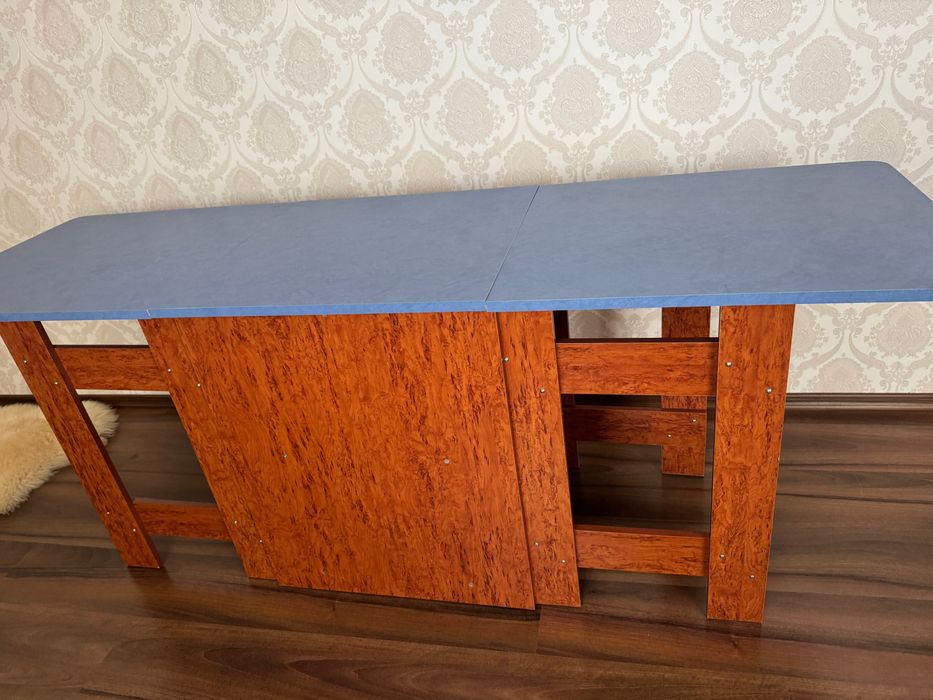 Стильні Стільці для кухні, вітальні