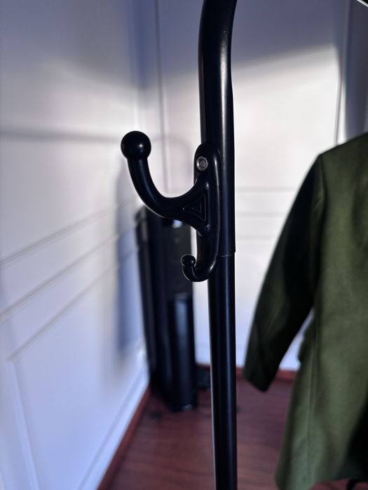 Wieszak na ubrania Stojak