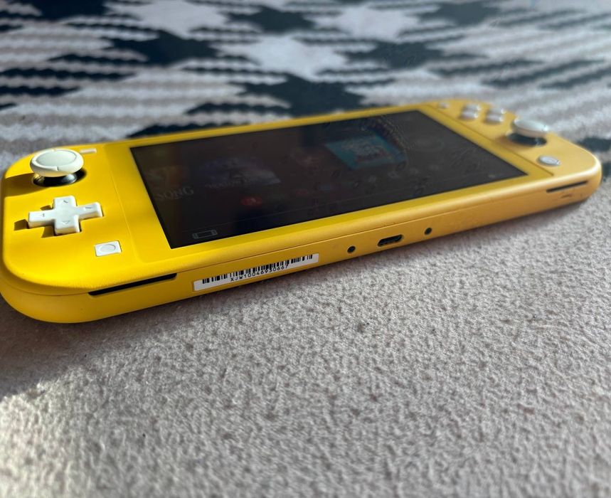Nintendo Switch Lite 32 128