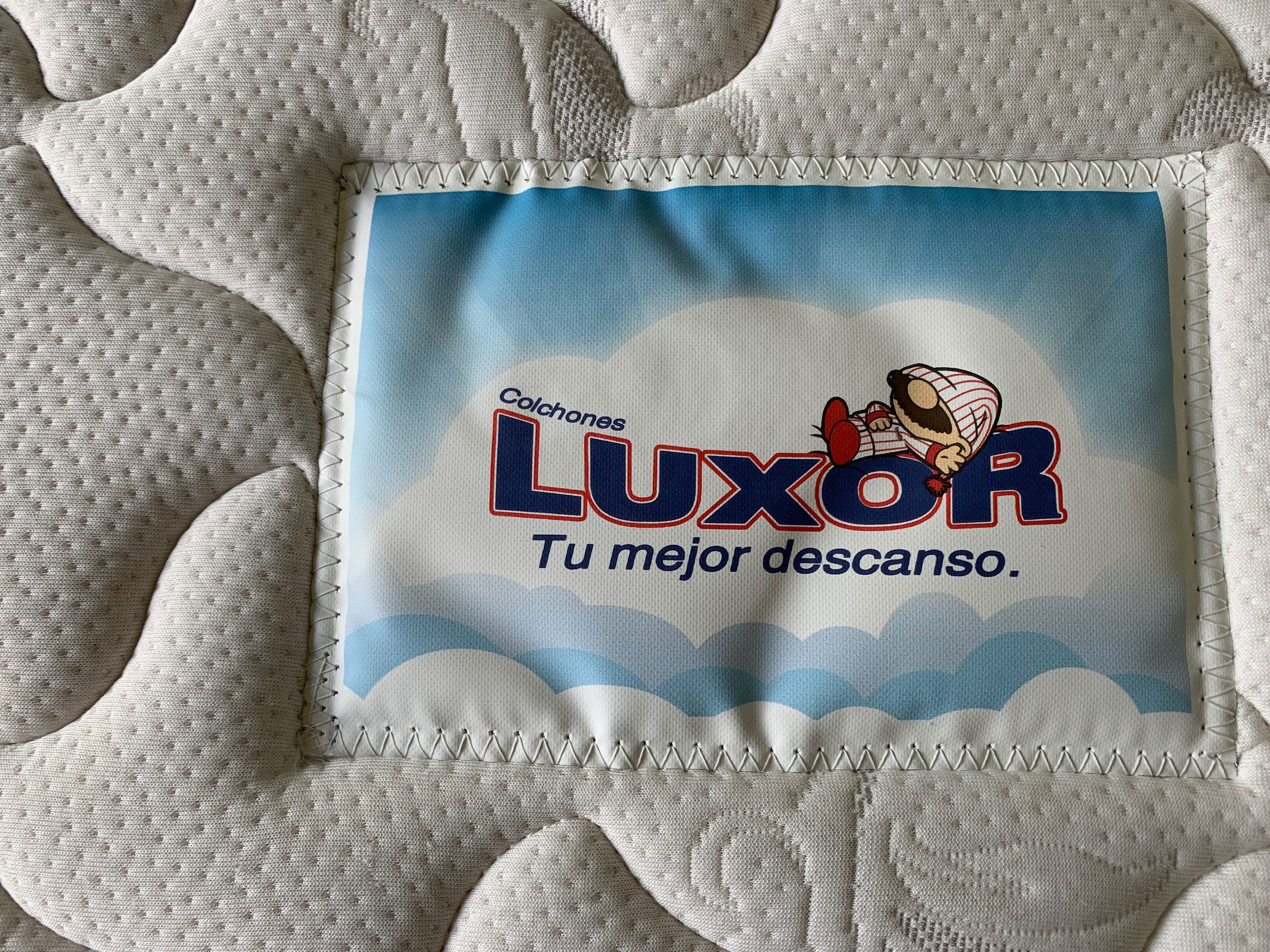 Cama de casal com colchão 140x190x70cm