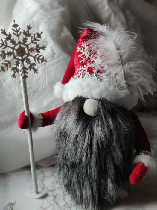 Різдвяний подарунок, гном, скандинавський дід мороз