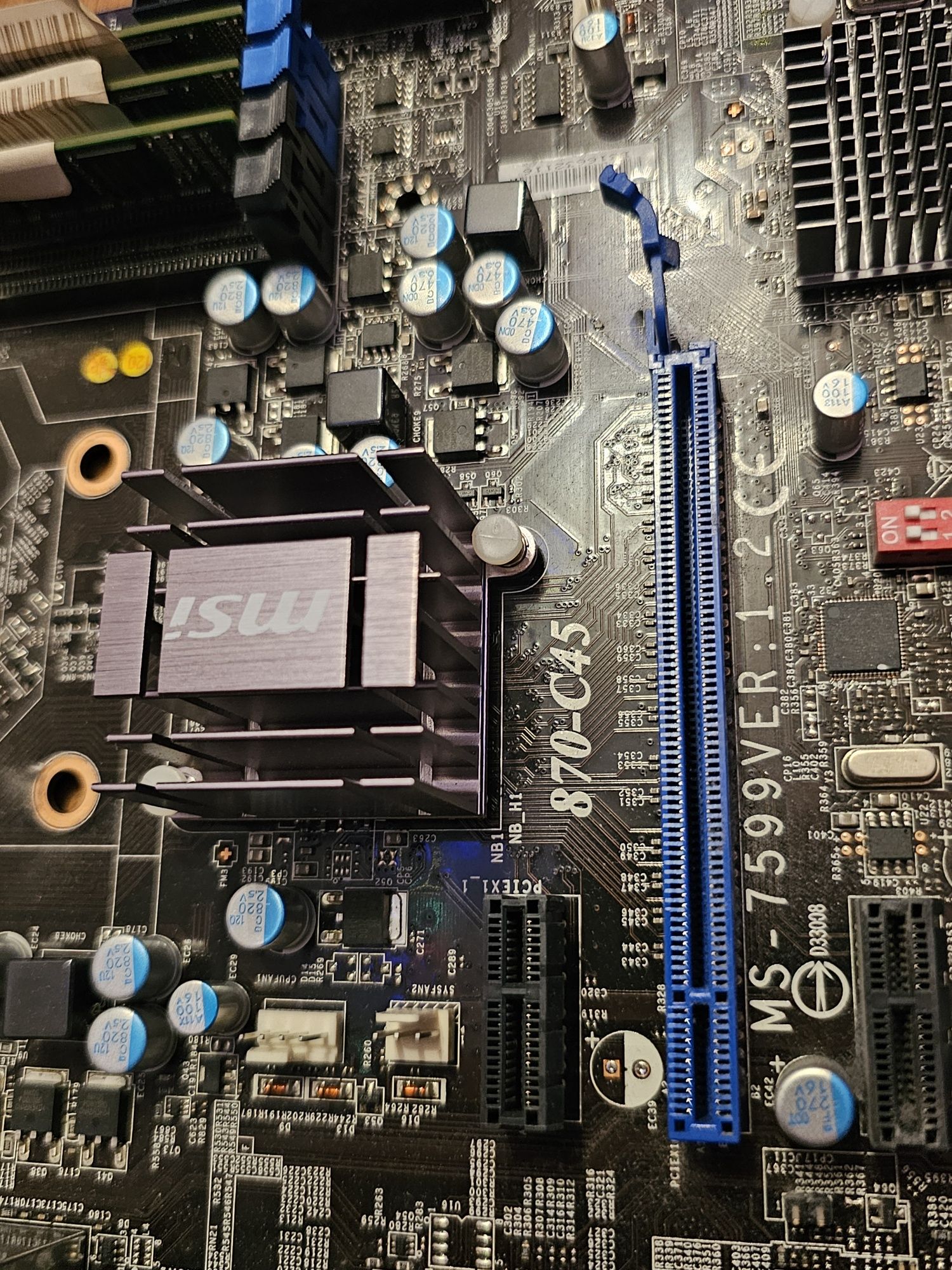 Płyta główna msi 870-c45 procesor amd phenom II 12GB RAM