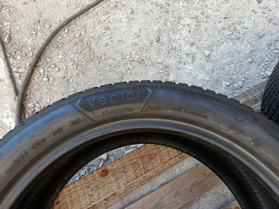 Зима 245/45 R19 goodyear vector 4 seasons, ціна за пару 7000 грн