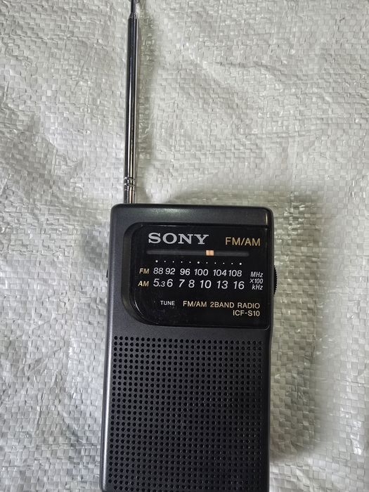Кишеньковий радіоприймач SONY Vintage Модель ICF-S10M